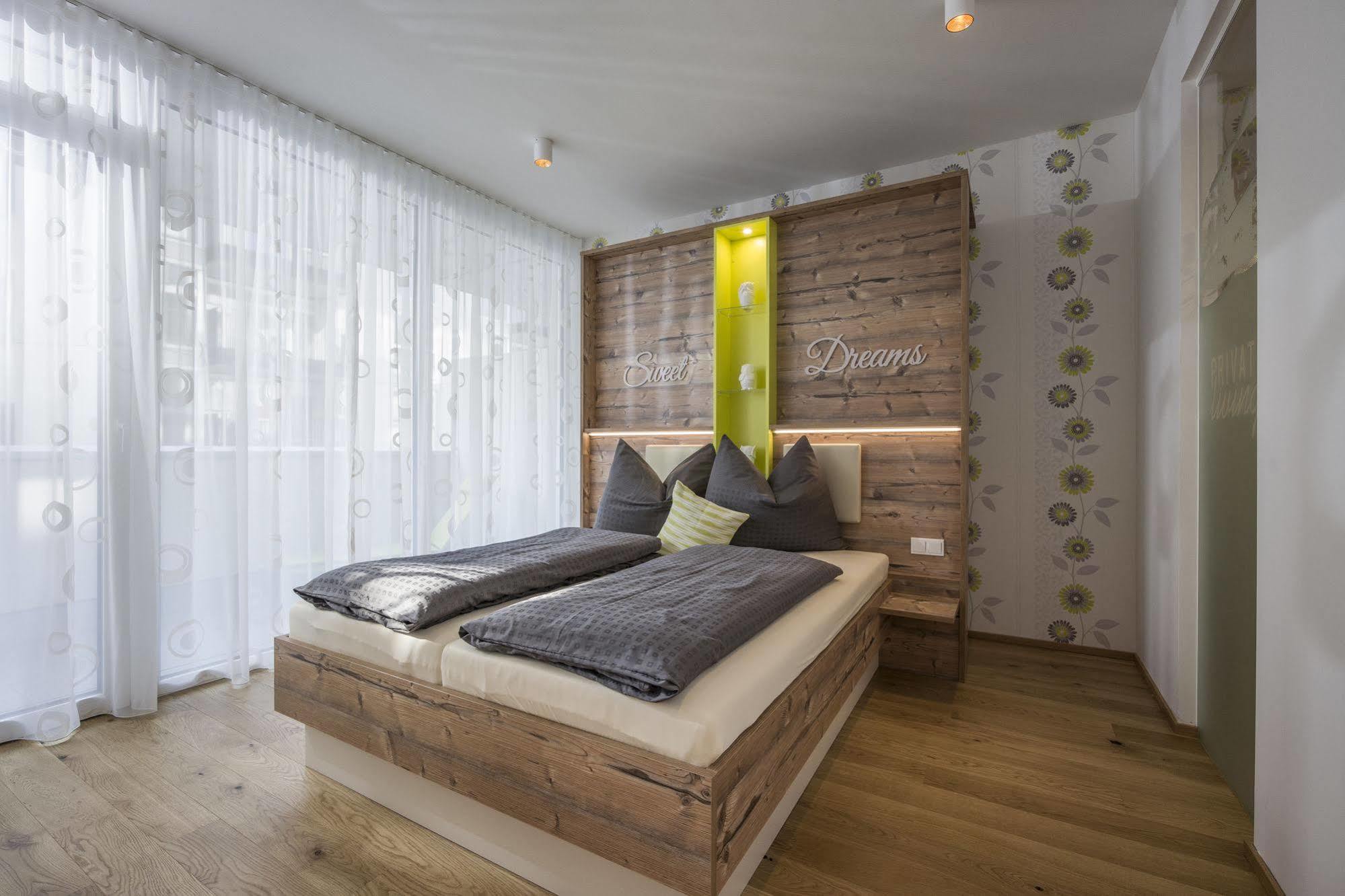Private Living Apartments คุฟชไตน์ ภายนอก รูปภาพ