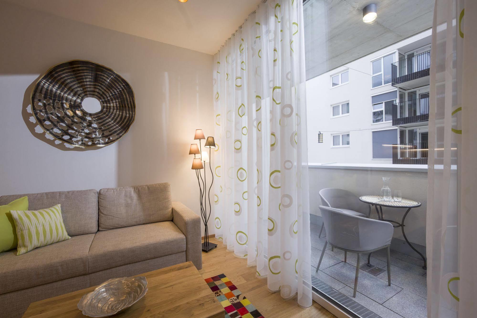 Private Living Apartments คุฟชไตน์ ภายนอก รูปภาพ