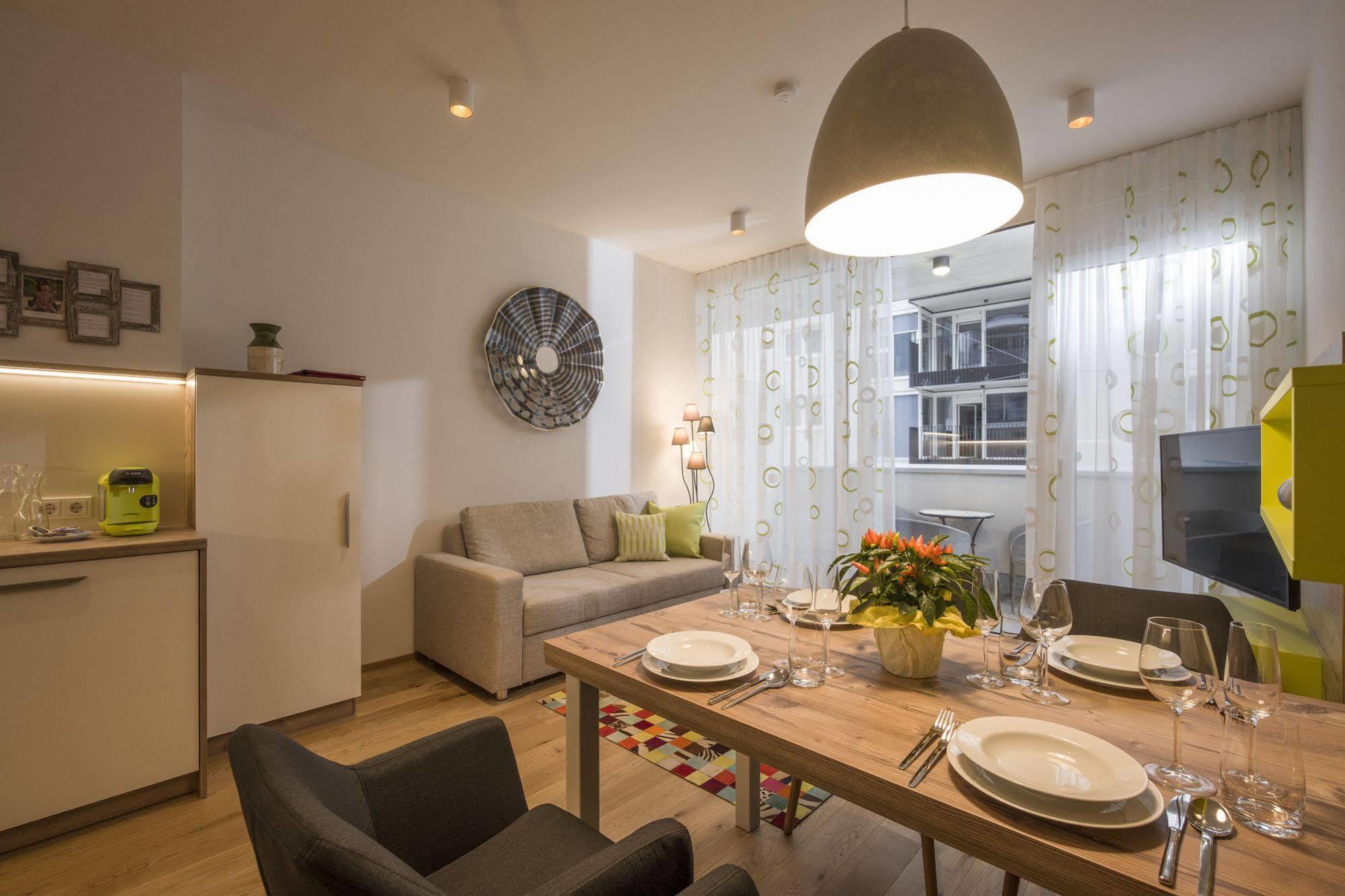 Private Living Apartments คุฟชไตน์ ภายนอก รูปภาพ